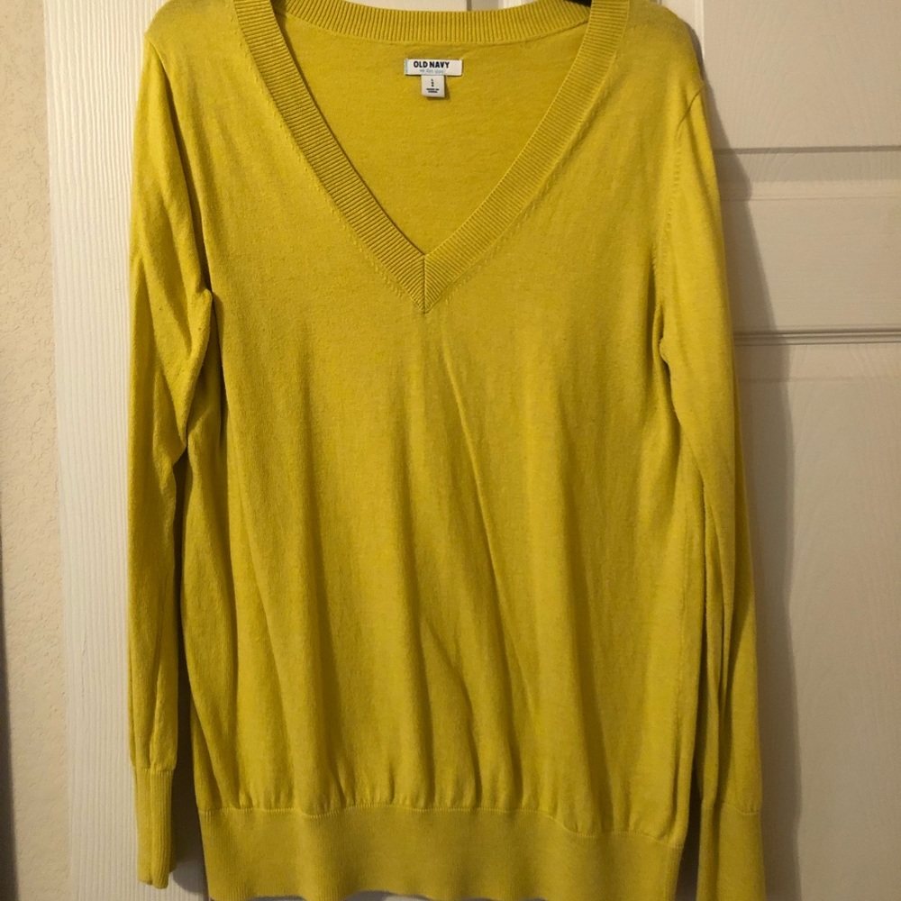 Old Navy Sweater